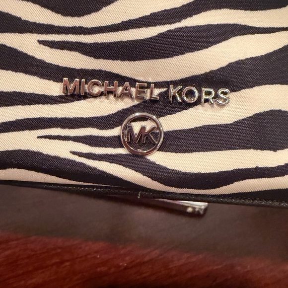 Michael Kors Zebra Print Bag with charm - Picture 2 of 10